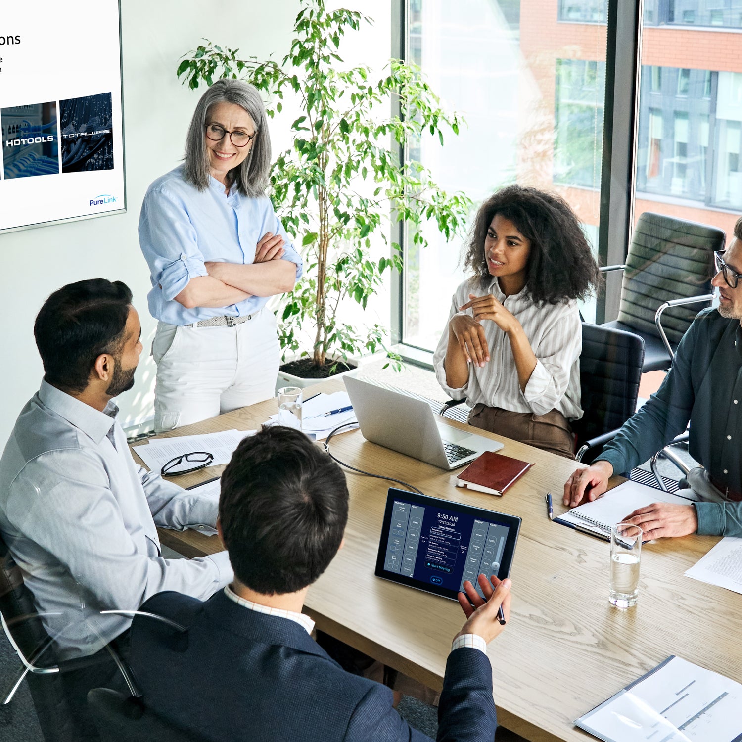 PureLink PushGo Alta - Plug-and-Play Meeting Space System